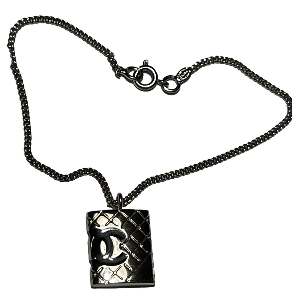 CHANEL cambon Logo CC pendant Bracelet - Picture 8 of 9